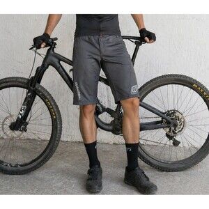 Troy Lee Designs Skyline Shorts Mens L  MTB Mountain Bike Lightweight Zip Pocket